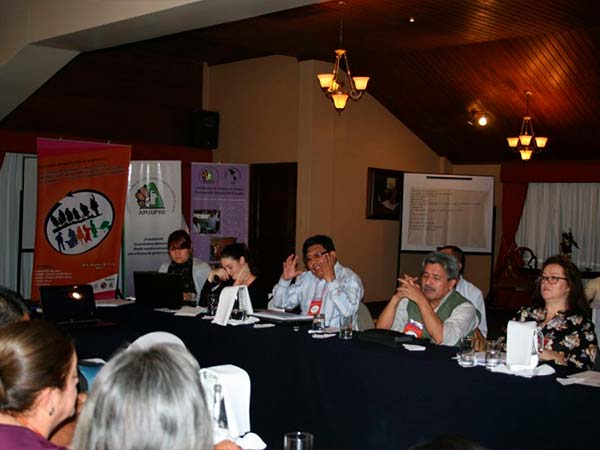 Capitalizando experiencias sobre prácticas de protección social inclusiva en América Latina (2014 al 2016)